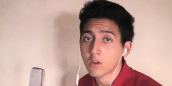 Aaron Ashab Cover 'Wrecking Ball', Sensasional!