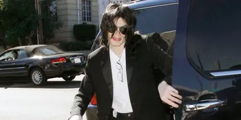 Abadi, Michael Jackson Jadi Artis Dengan Penghasilan Terbesar