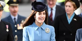 Ada Yang Aneh, Kate Middleton Sering Pakai Plester di Jarinya