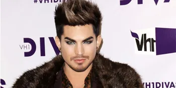 Adam Lambert Terima Penghargaan Dari GLAAD