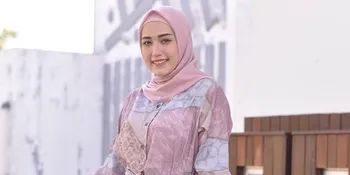 Adelia Pasha Jelaskan Kenapa Anak Ketiganya Nggak Pernah Kembaran Baju dengan 2 Kakaknya