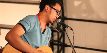 Adera Tak Mau Dibandingkan Dengan Ebiet G Ade