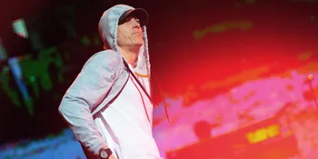 Aduh! Rap Eminem Yang Baru Memakan Korban Wanita Lagi