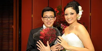 Agni Pratista Dikaruniai Bayi Laki-Laki