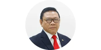Agung Laksono, Mantan Menteri yang Terlibat Kisruh Pemilihan Ketua PMI dan Dilaporkan ke Polisi oleh JK