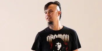 Ahmad Dhani Peluk Anak Didik, Bebi Romeo: Mentor Cabul!