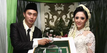 Aida Saskia - Rindra Tunda Berbulan Madu