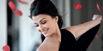 Aishwarya Rai Pun Kalah Centil Dari Putrinya