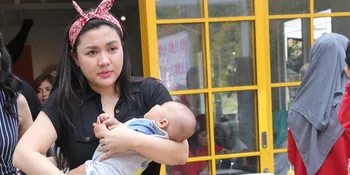 Ajak Sampai ke Luar Kota, Vicky Shu Tipe Orangtua Bawa-Bawa Anak