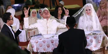 Akad di Masjid Istiqlal, Vicky Prasetyo dan Angel Lelga Resmi Menikah