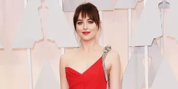 Akankah Dakota Johnson Main Lagi di 'FIFTY SHADES DARKER'?