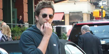 Akhirnya Bradley Cooper - Suki Waterhouse Pacaran Lagi