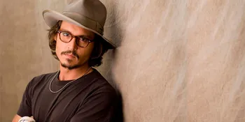 Akhirnya Johnny Depp 'Pamerkan' Kekasihnya Pada Dunia