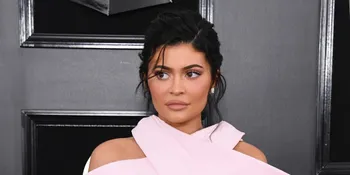 Akhirnya Kylie Akui Status Billionaire-nya Bukan 100% Self-Made