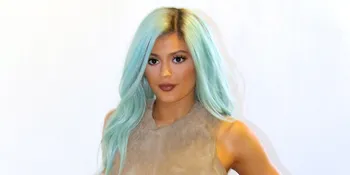 Akibat Sering Dicat, Rambut Kylie Jenner Rusak?