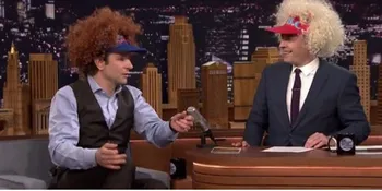 Aksi 'Bradley Cooper' Dengan Gitar Ilusinya, Keren!!