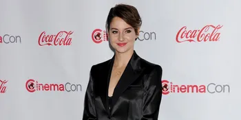 Aksi Keren Shailene Woodley di Trailer 'WHITE BIRD IN A BLIZZARD'
