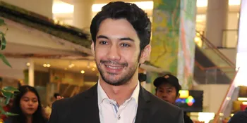 Aksi Reza Rahadian di 'MY STUPID BOSS' Bikin Kameramen Ngakak
