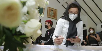 Alami Ketakutan Berlebih, Ini Firasat yang Dirasakan Nurul Arifin Sebelum Maura Magnalia Meninggal Dunia