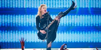 Album Madonna Nomor Satu di Rusia!