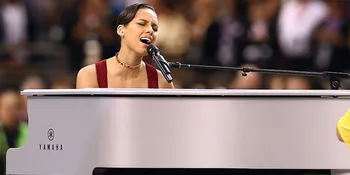 Alicia Keys Nyanyikan Star Spangled Banner di Super Bowl