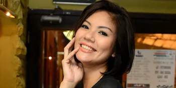 Aline Adita Habiskan Waktu Untuk Kegiatan Sosial