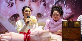Amora Lemos Beri Nyanyian Spesial Untuk Ameena Sebagai Kado, Krisdayanti: Jadi Lagu Ameena Kalau Makan