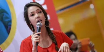 Anak Terjatuh, Cathy Sharon Malah Tak Mau Bantu Berdiri?