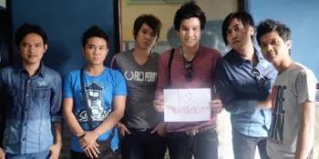 Andika Hengkang, Kangen Band Jauh Dari Masalah!