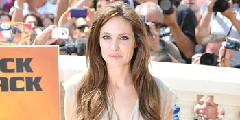 Angelina Jolie Ancam Bakal Tuntut Perez Hilton, Kenapa?
