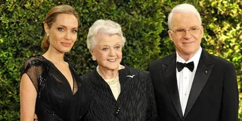 Angelina Jolie dan Steve Martin Dapat Penghargaan Khusus