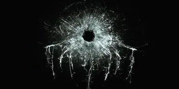 Apa Makna di Balik Poster Terbaru James Bond?