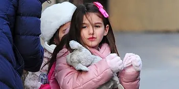 Apa Sih Benda Kesayangan Suri Cruise?