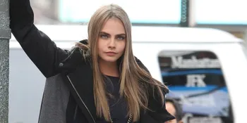 Apa Tattoo Baru Cara Delevingne Berhubungan Dengan St Vincent?