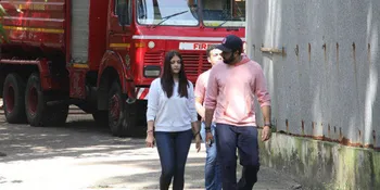 Apartemen Tempat Tinggal Ibunda Kebakaran, Aishwarya Rai Panik