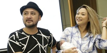 Aqi Alexa & Istri Pilih Tak Mudik Lebaran Pasca Melahirkan Anak Kedua