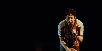 Arti dan Makna Lagu Semua Lagu Cinta Terdengar Sama yang Menggambarkan Jenuh dalam Romansa