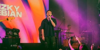 Arti Lagu Makna Cinta - Rizky Febian, Bikin Senyum-Senyum Sendiri!