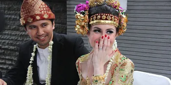 Arumi Bachsin - Emil Dardak Lamaran Setelah 2 Tahun Pacaran