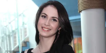 Arumi Bachsin Lahirkan Anak Pertama