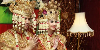 Arumi Bachsin Sering Cemburu, Ada Apa Dengan Laptop Suami?