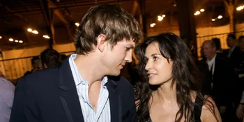 Ashton Kutcher - Demi Moore Takkan Teruskan Perceraian?