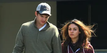 Ashton Kutcher - Mila Kunis Ketahuan Ciuman di Depan Umum?