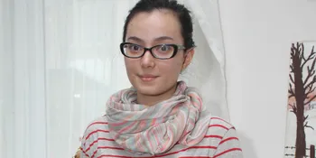 Asmirandah Benarkan Foto Berdoa di Gereja