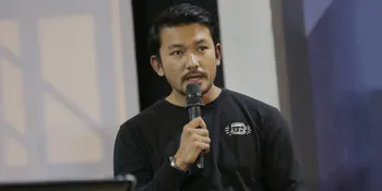 Atiqah Hasiholan Kerja, Rio Dewanto Kesepian Saat Anniversary 5 Tahun Pernikahan