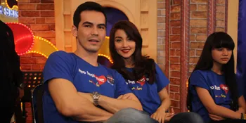 Attalarik Syah Bagi 'Ciuman' Untuk Sang Istri di Twitter