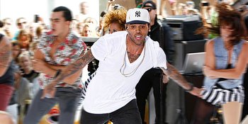 [Audio] Selesai Rehabilitasi, Chris Brown Bocorkan EP Terbaru