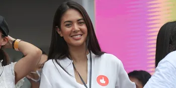 Aurelie Moeremans Pakai Masker Terbuat Dari Celana Dalam, Netizen Langsung Heboh
