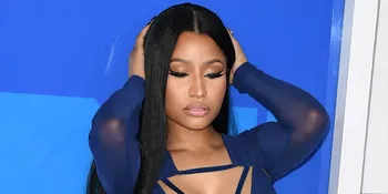 'Avant-Garde Kimono', Nicki Minaj Tampil Unik dan Fresh!