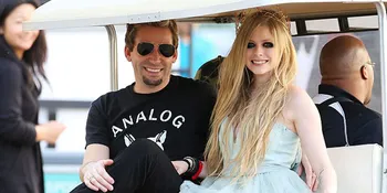 Avril Lavigne Menikah Dengan Chad Kroeger